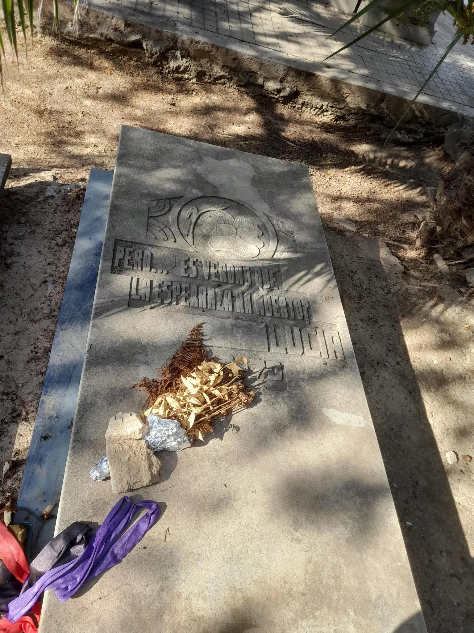 The grave of Lucía Sánchez Saornil, anarchist militant and founder of Mujeres Libres.